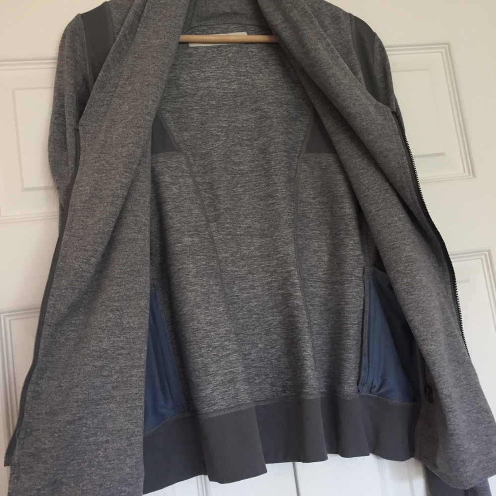 Lululemon Bhakti Jacket - Picture 13 of 16